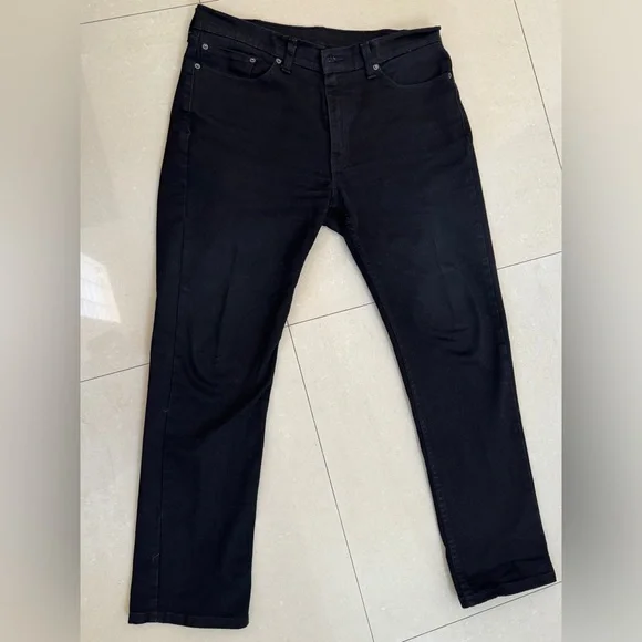 Like new. Dad bought and then lost a lot of weight so they no longer fit him. - Picture 1 of 3